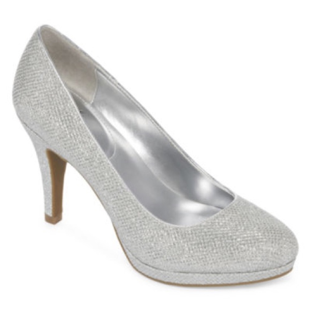Worthington Round Toe Stiletto